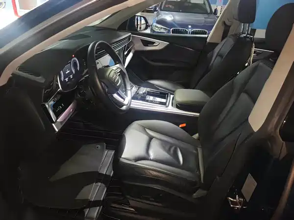 Audi Q8 2020