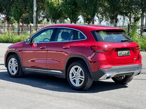 Mercedes-Benz GLA 2021