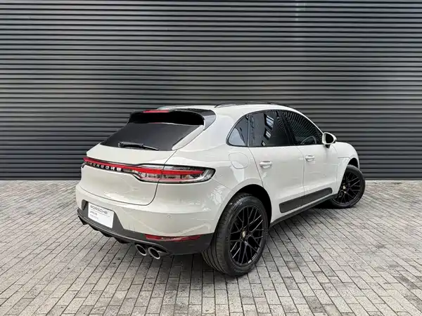 Porsche Macan 2021