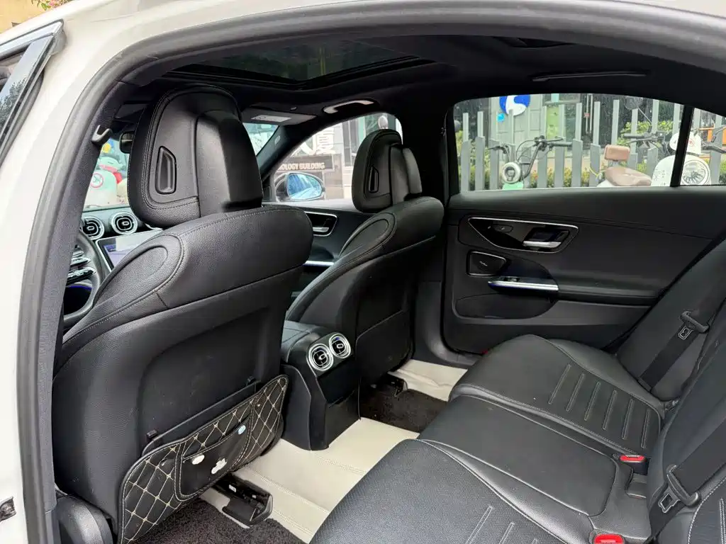 Mercedes-Benz C-Class 2022 — фото 11