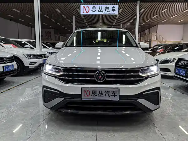 Volkswagen Tiguan L 2022