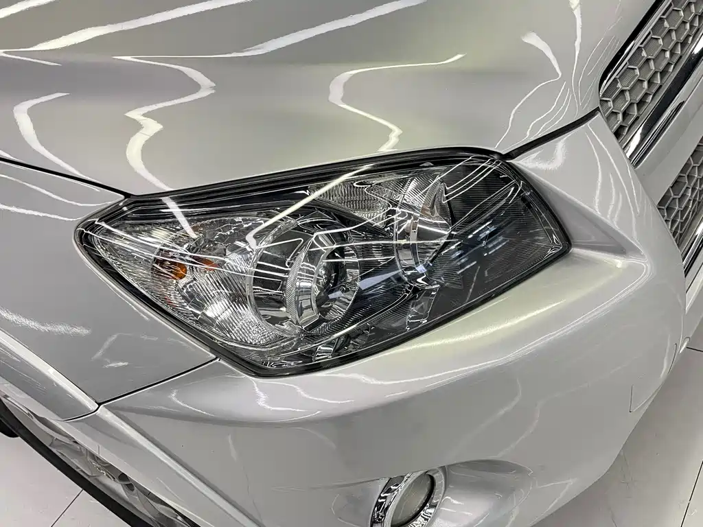 Toyota RAV4 2013 — фото 28