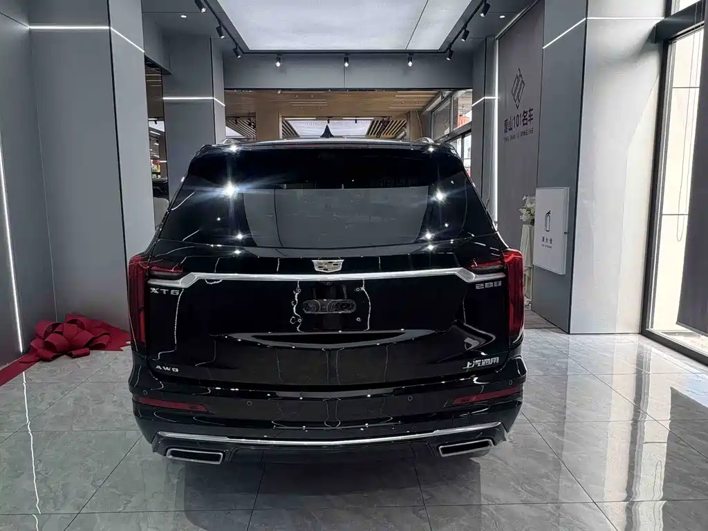 Cadillac XT6 2023