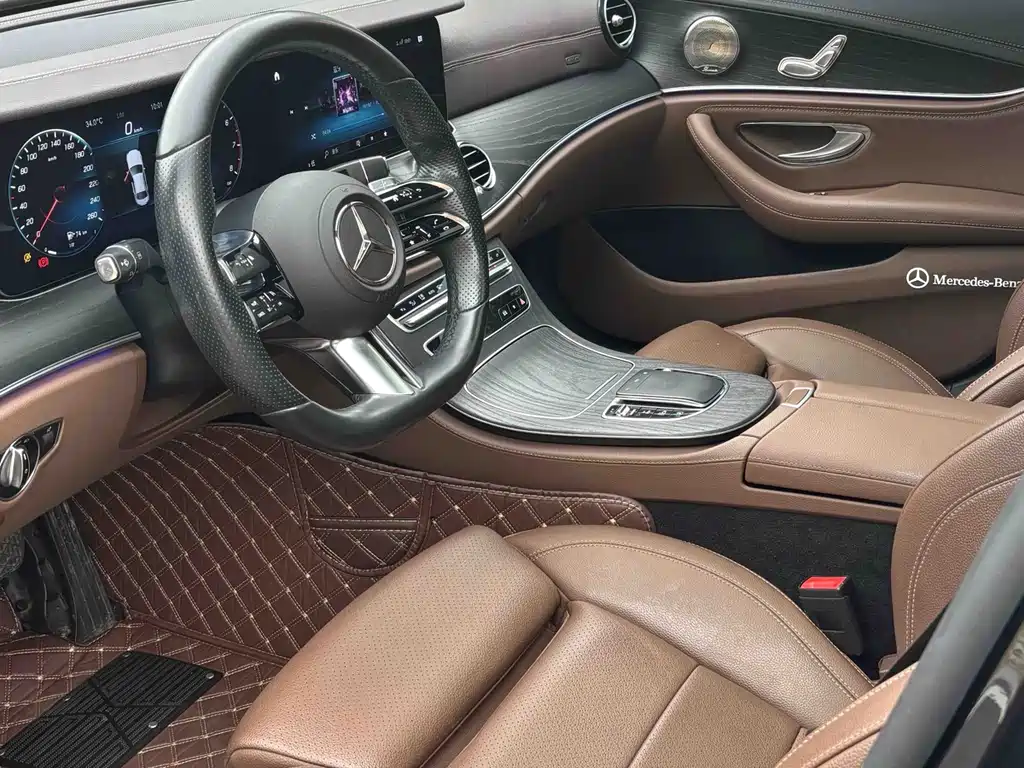 Mercedes-Benz E-Class 2022