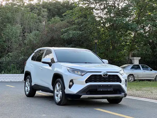 Toyota RAV4 2021