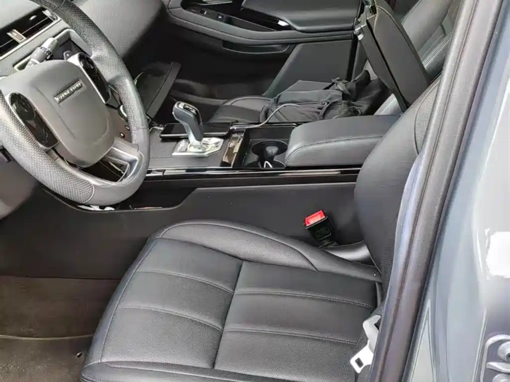 Land Rover Evoque 2021 — фото 2