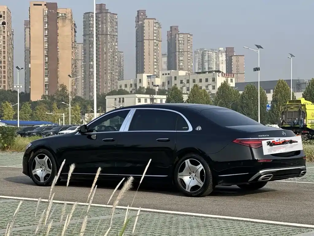 Mercedes-Benz S-Class 2021