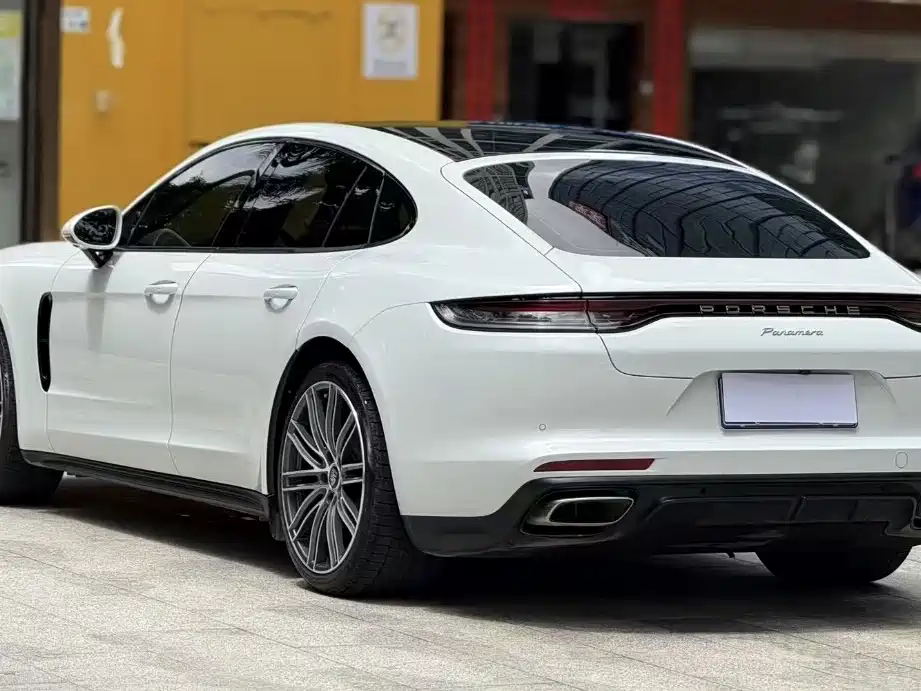 Porsche Panamera 2023 — фото 15