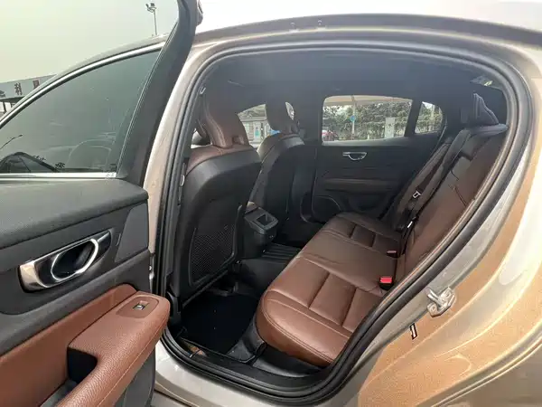 Volvo S60 2020