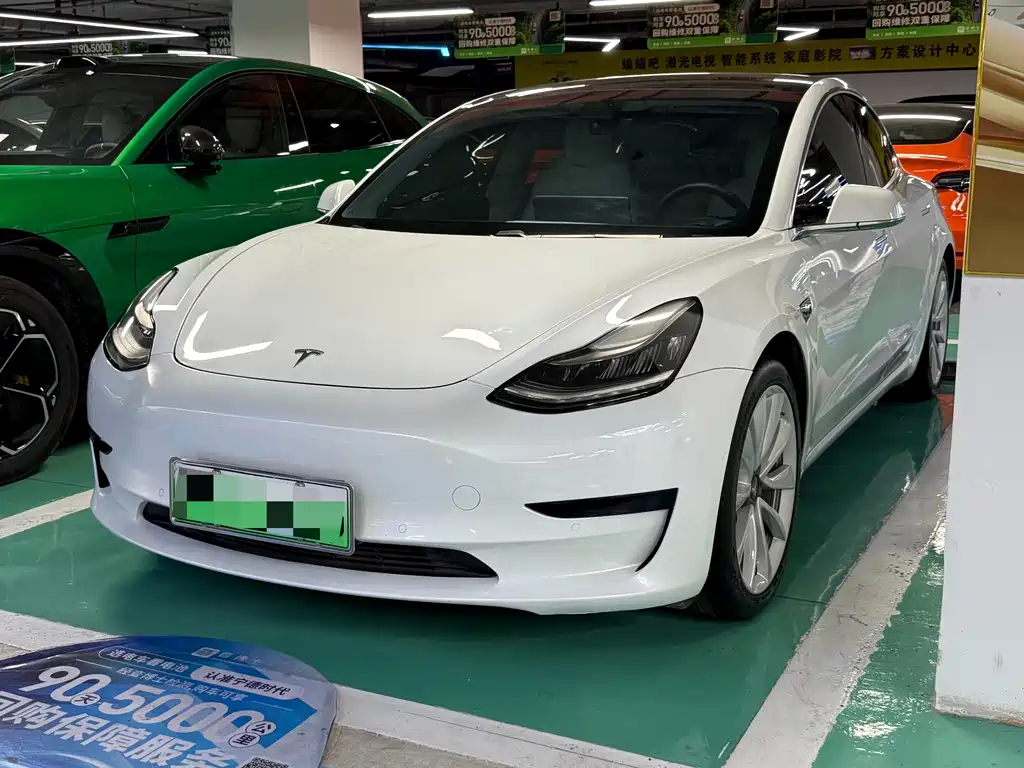 Tesla Model 3 2020