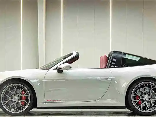 Porsche 911 2022
