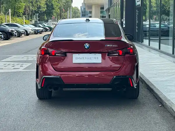 BMW M235L 2025