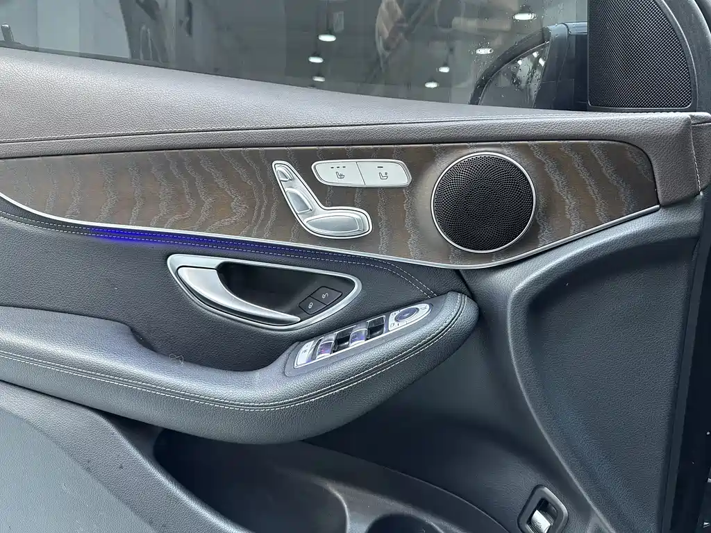 Mercedes-Benz GLC 2020 — фото 11
