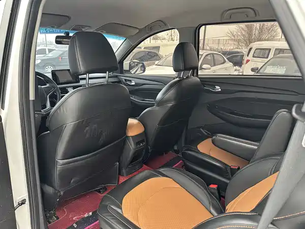 Wuling Hongguang S3 2018