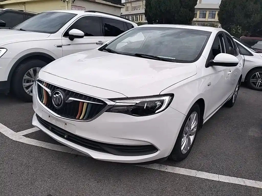 Buick Excelle GT 2022 — фото 1