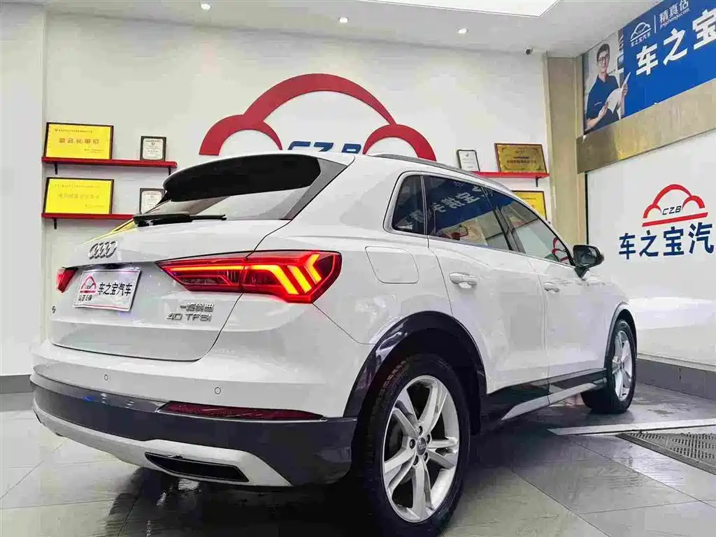 Audi Q3 2019 — фото 5