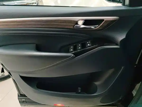 GAC Trumpchi M8 2021