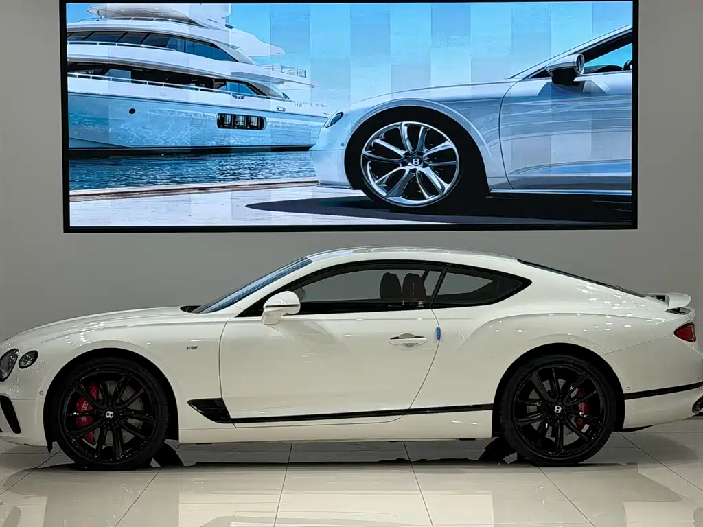 Bentley Continental 2021