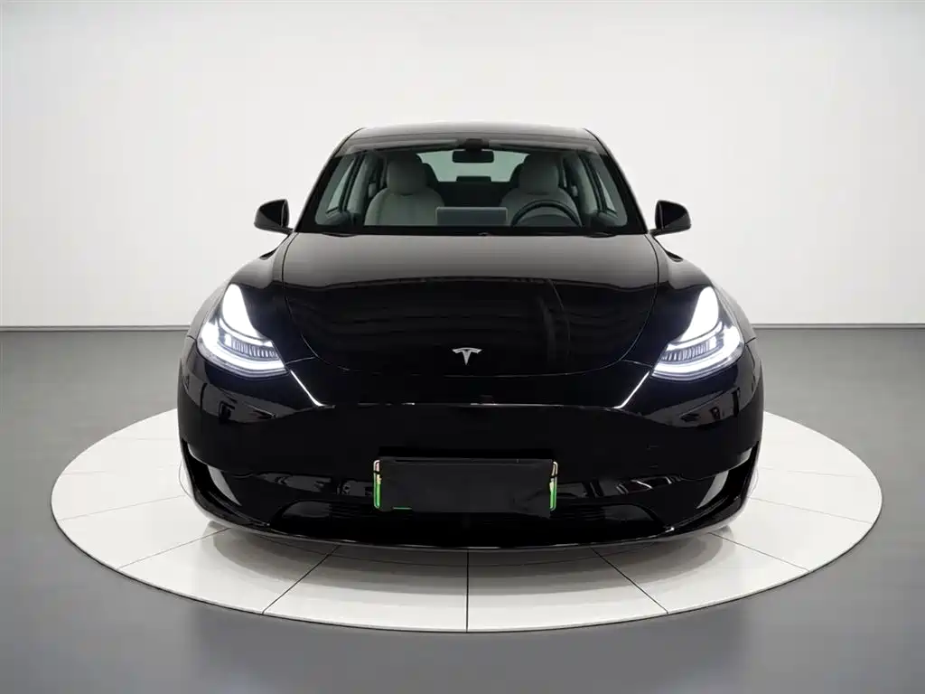 Tesla Model Y 2023 — фото 3