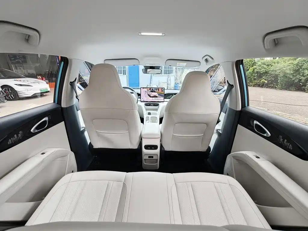 Geely Galaxy Starwish 2024 — фото 20