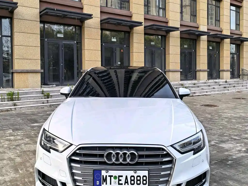 Audi A3 2021 — фото 2