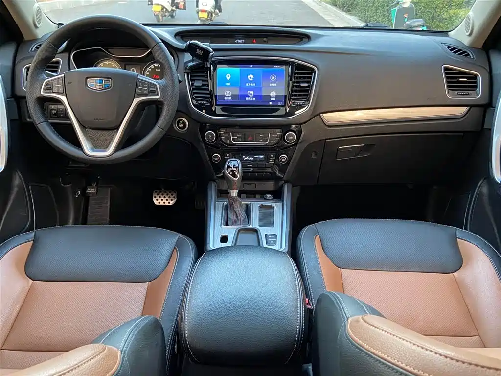 Geely Vision X6 2017 — фото 10
