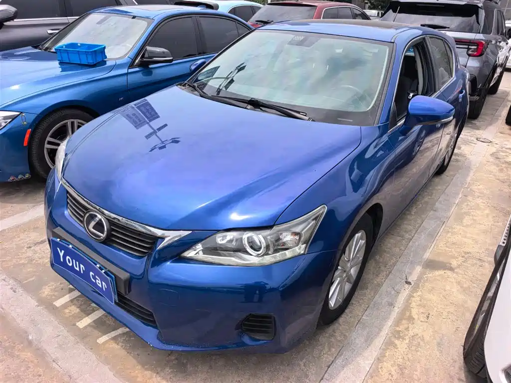Lexus CT 2012