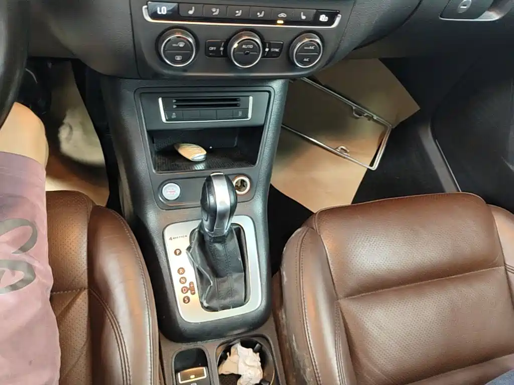 Volkswagen Tiguan 2015 — фото 14