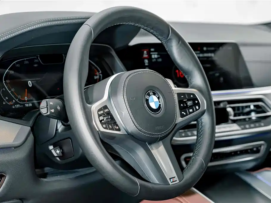 BMW X6 2023 — фото 9