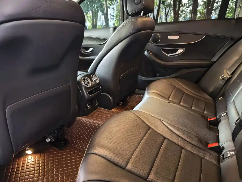 Mercedes-Benz C-Class 2021 — фото 10