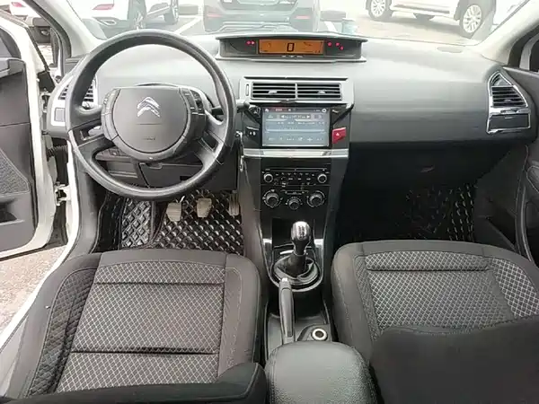 Citroën Sega 2013