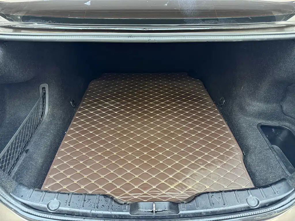 BMW 5 Series 2013 — фото 26
