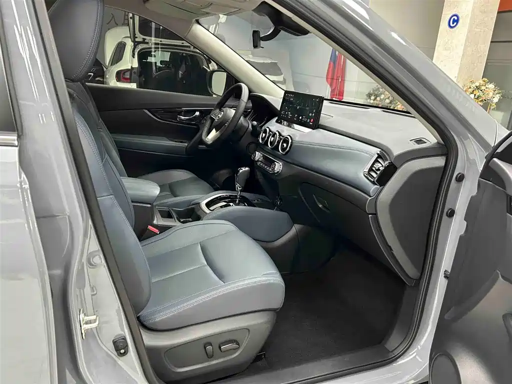 Nissan X-Trail 2025 — фото 14