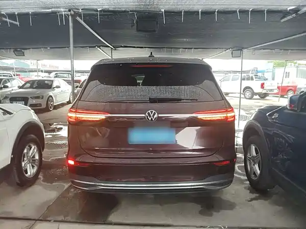 Volkswagen Viloran 2023