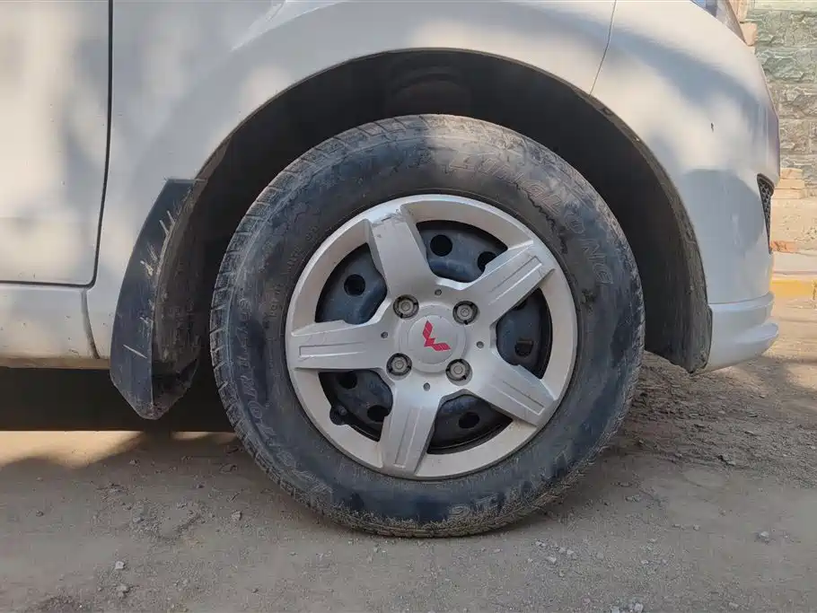 Wuling Hongguang 2023