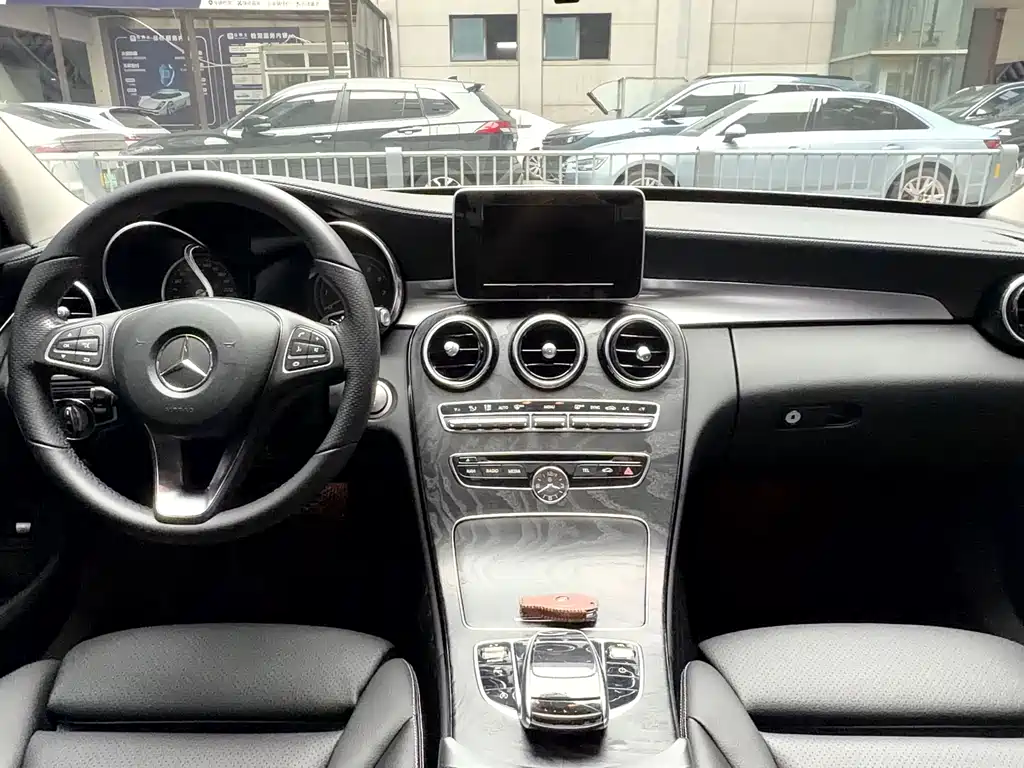 Mercedes-Benz C-Class 2017 — фото 12