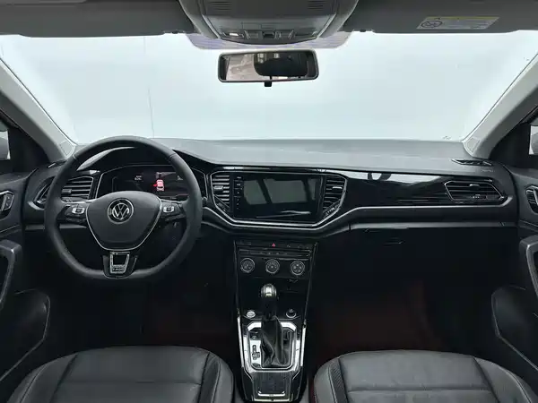 Volkswagen T-Roc 2023