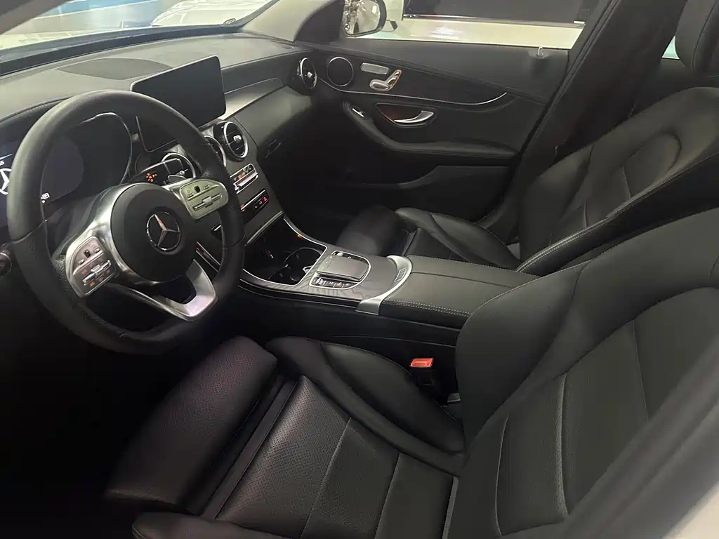 Mercedes-Benz C-Class 2019 — фото 15