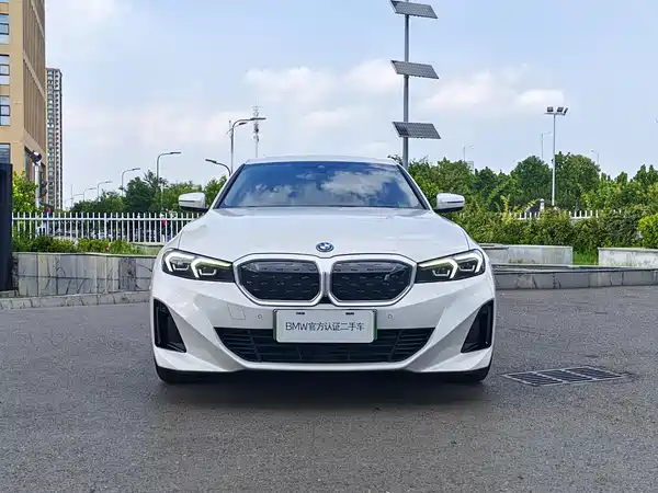 BMW i3 2024