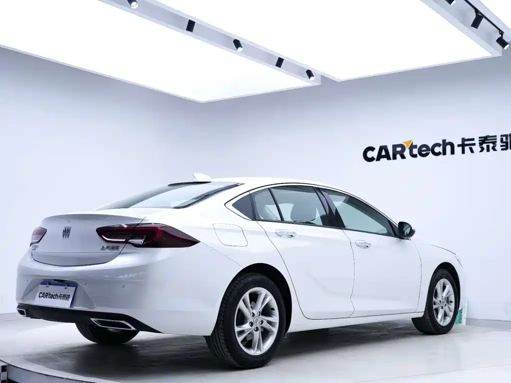 Buick Regal 2025 — фото 10