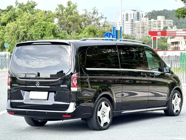 Mercedes-Benz V-Class 2025