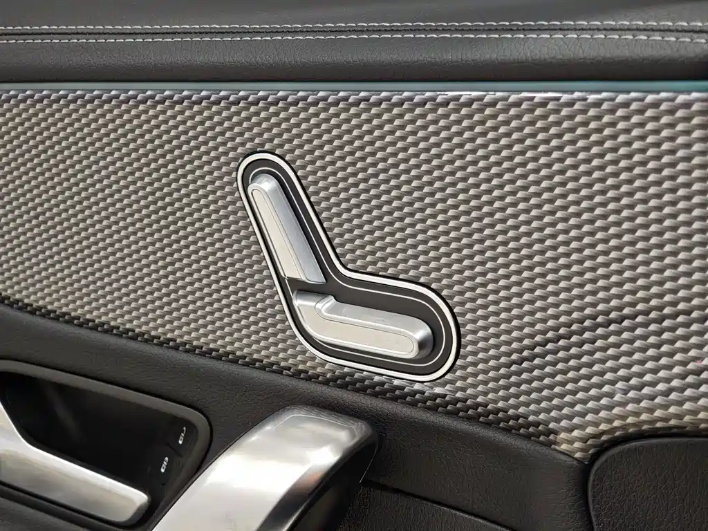 Mercedes-Benz A-Class 2023 — фото 15