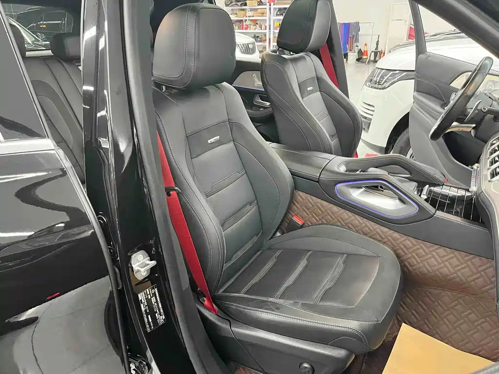 Mercedes-Benz GLE AMG 2020 — фото 19