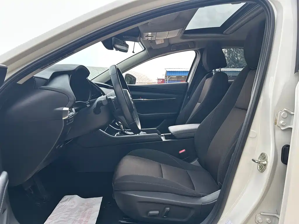 Mazda 3 Axela 2023