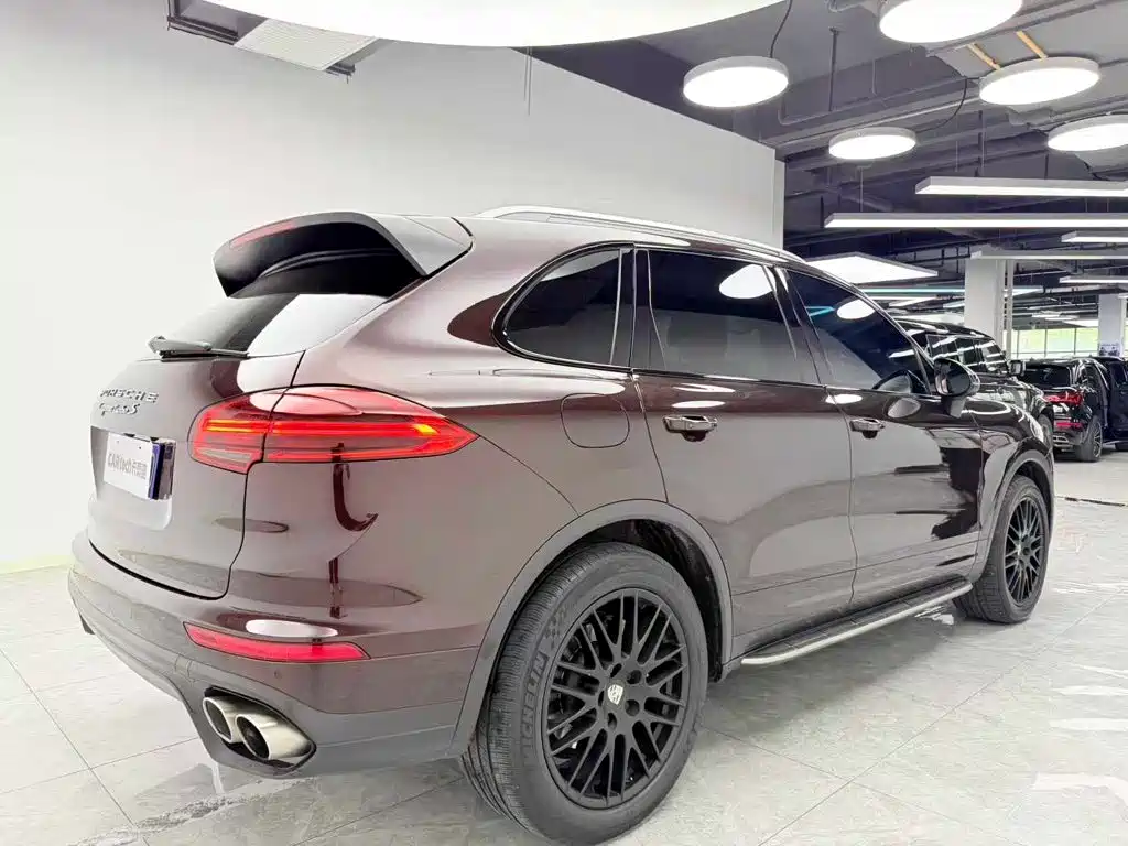 Porsche Cayenne New Energy 2016 — фото 5