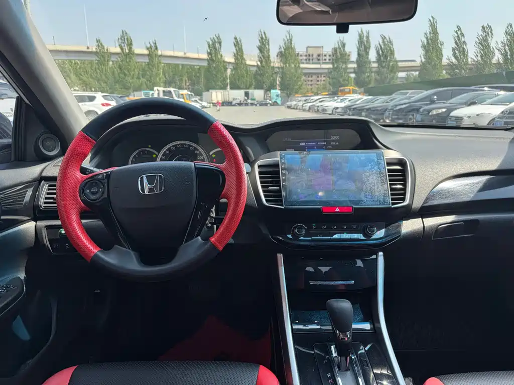 Honda Accord 2016 — фото 4