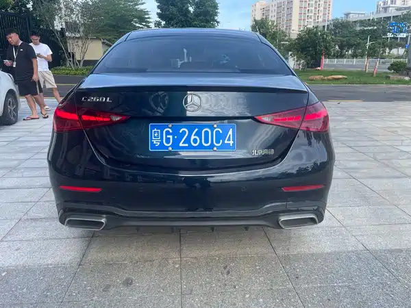 Mercedes-Benz C-Class 2024