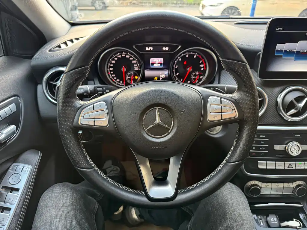 Mercedes-Benz GLA 2019 — фото 15