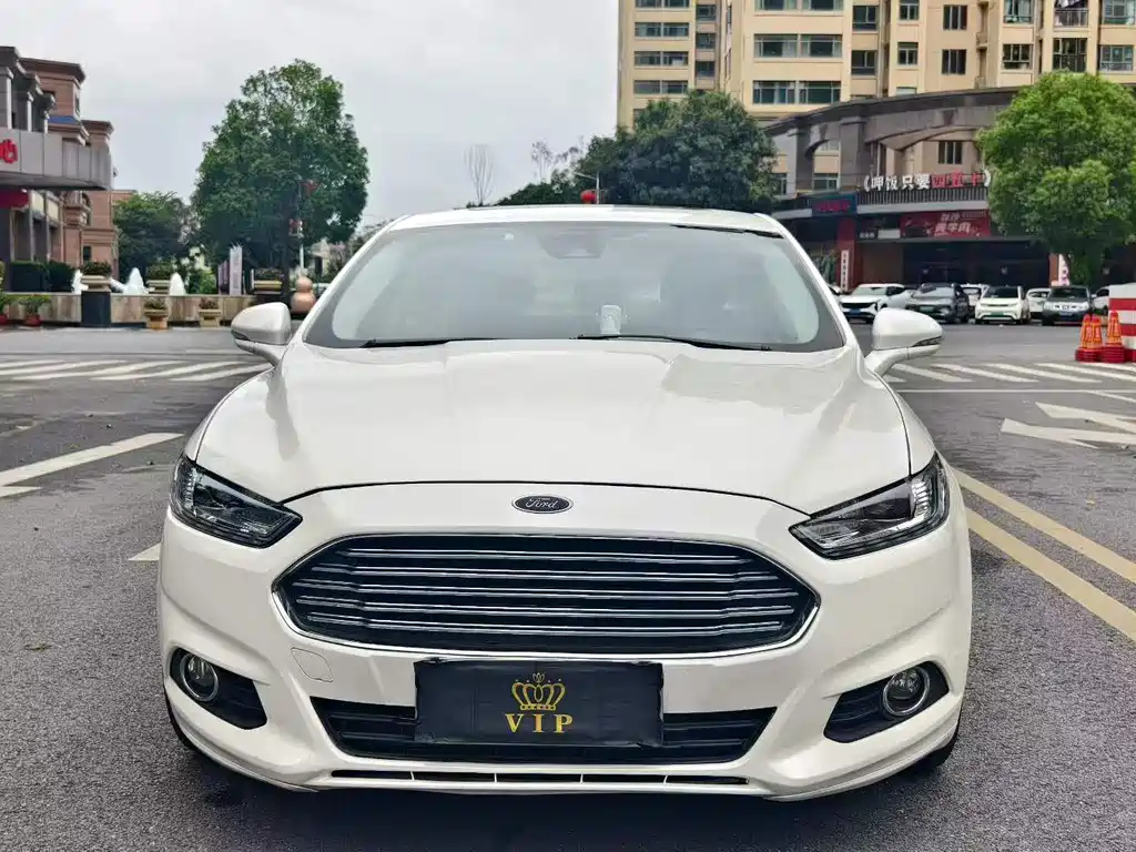 Ford Mondeo 2015 — фото 11