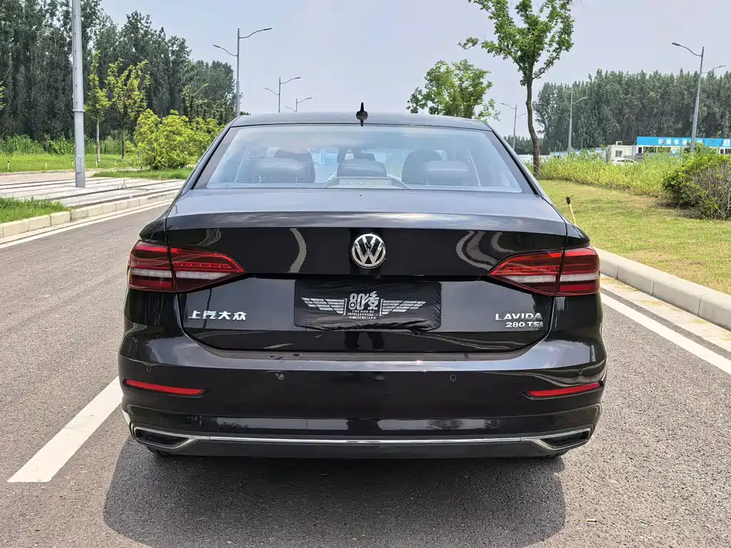 Volkswagen Lavida 2019 — фото 20